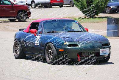 media/Jun-04-2022-CalClub SCCA (Sat) [[1984f7cb40]]/Around the Pits/